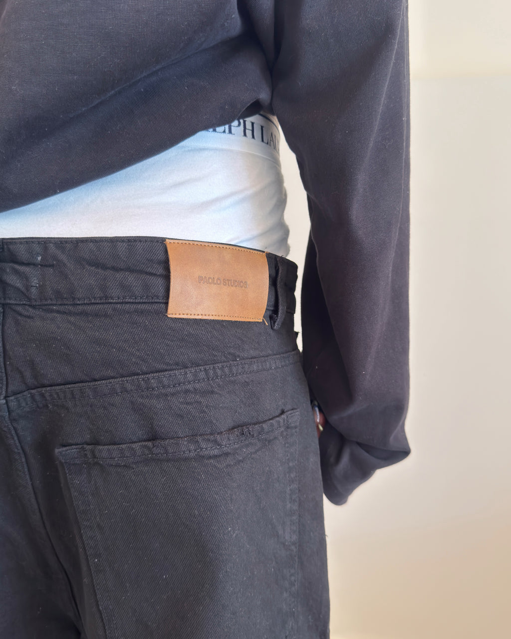 WASHED BLACK DENIM - STRAIGHT FIT